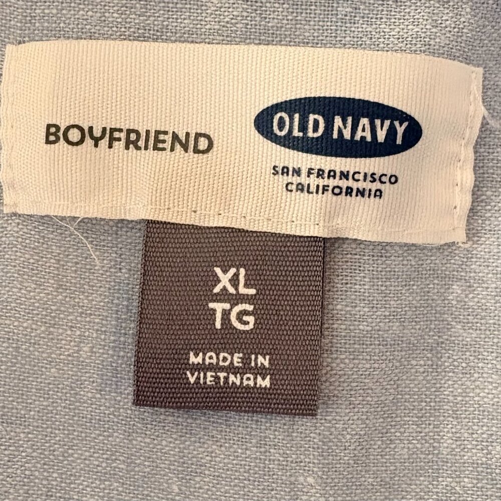 Old Navy Boyfriend Shirt XL Classic Blue Button Down Coastal Preppy EUC - Picture 4 of 5